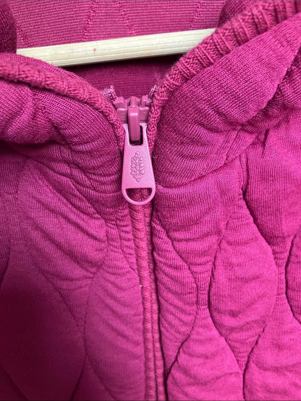 Free People Movement Dream Big Quilted Vest. - Picture 5 of 14